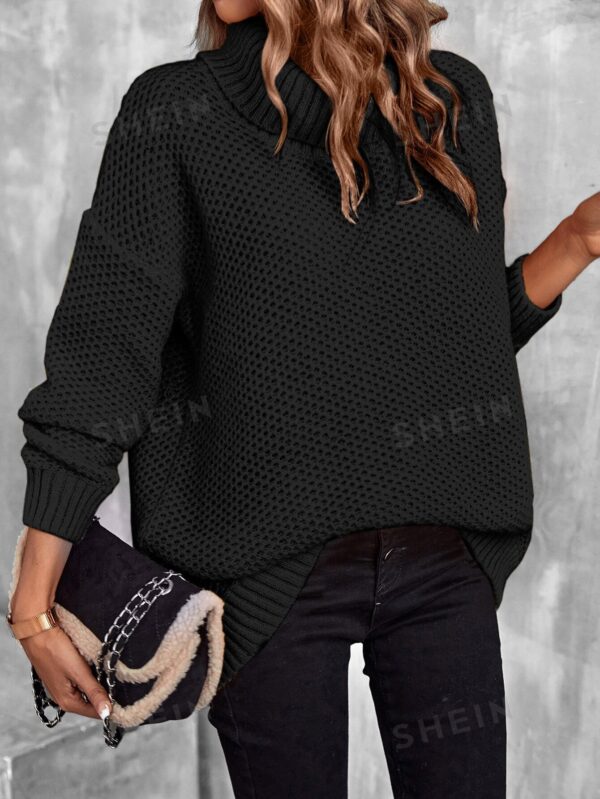 SHEIN LUNE بلوزة شتوية سوداء مميزة من